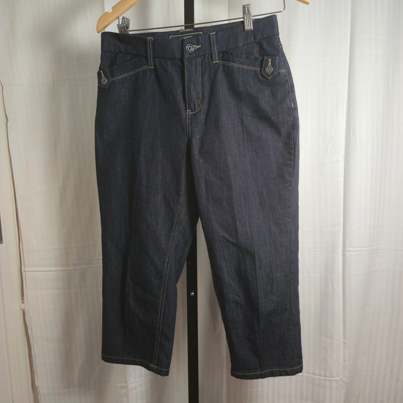 Cato Pants - CATO Dark Wash Denim Capris Button Pocket Detail Women's‎ Size 4 Cropped Jeans